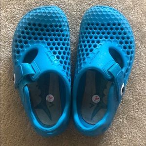 Vivobarefoot Ultra Bloom Kids x Aspinall (shark)